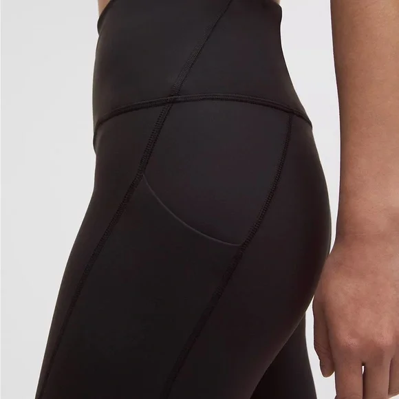 Lululemon Wunder Train High Rise leggings with Pockets LIKE NEW! - Picture 7 of 7